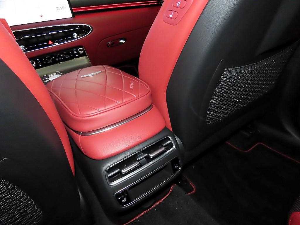 Genesis GV70 2025 Gris - Importación desde Corea - HF Imports Iquique - Foto 15