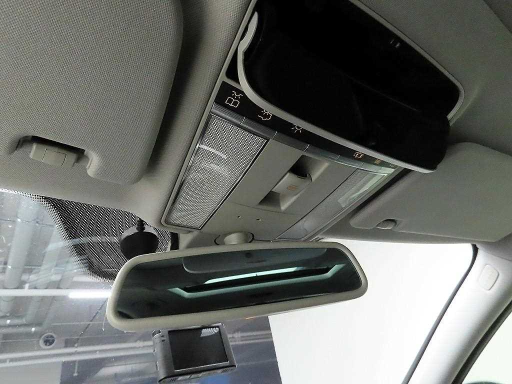 Mercedes Benz S Class - Vista 9