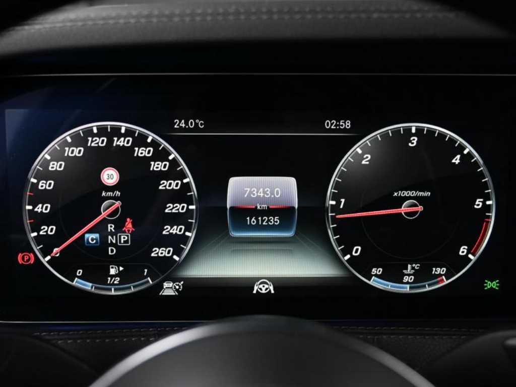 Mercedes Benz S Class - Vista 8