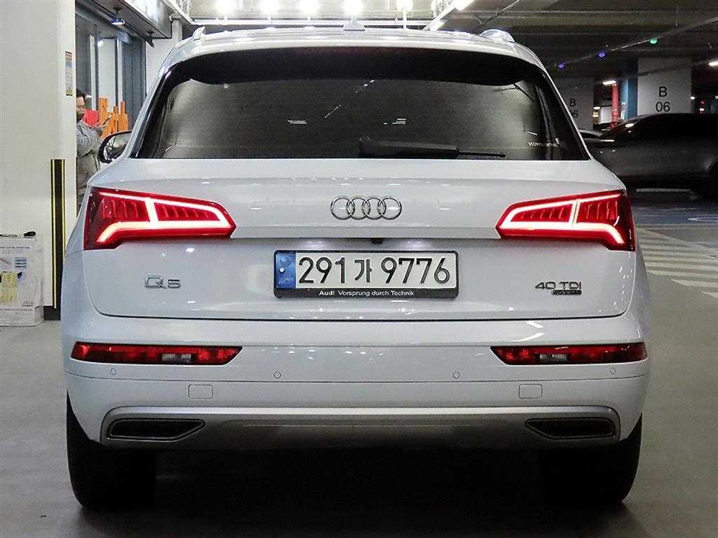 Audi Q5 - Vista 5