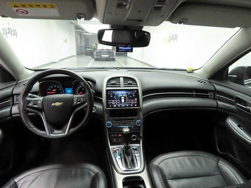 Chevrolet Malibu - Vista 7