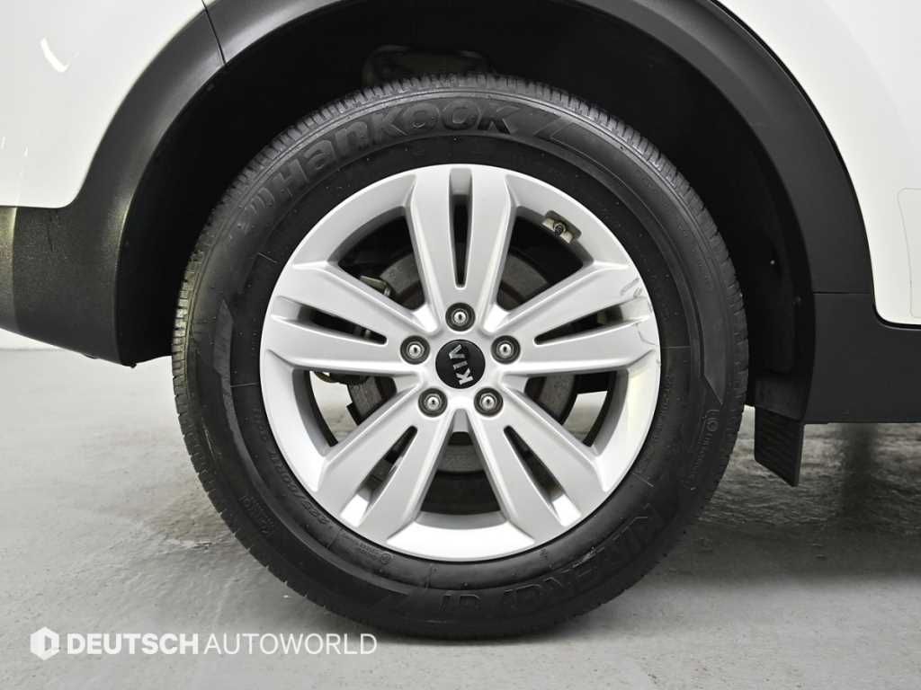 KIA Sportage - Vista 5