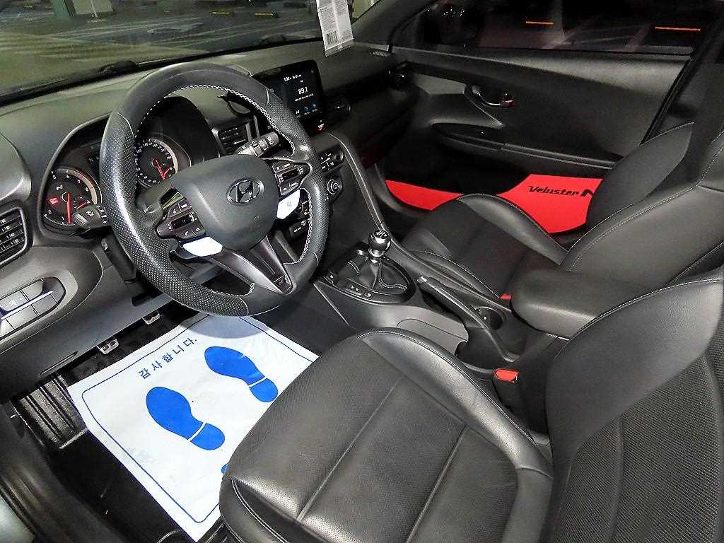 HYUNDAI Veloster - Vista 10