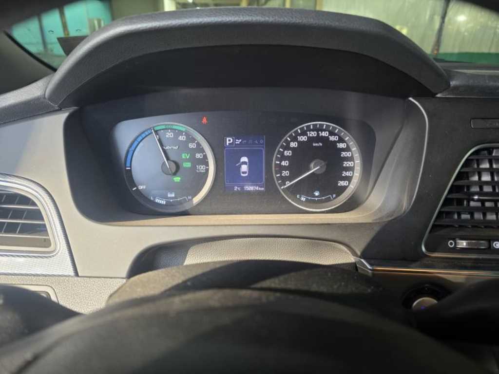 HYUNDAI Sonata - Vista 9