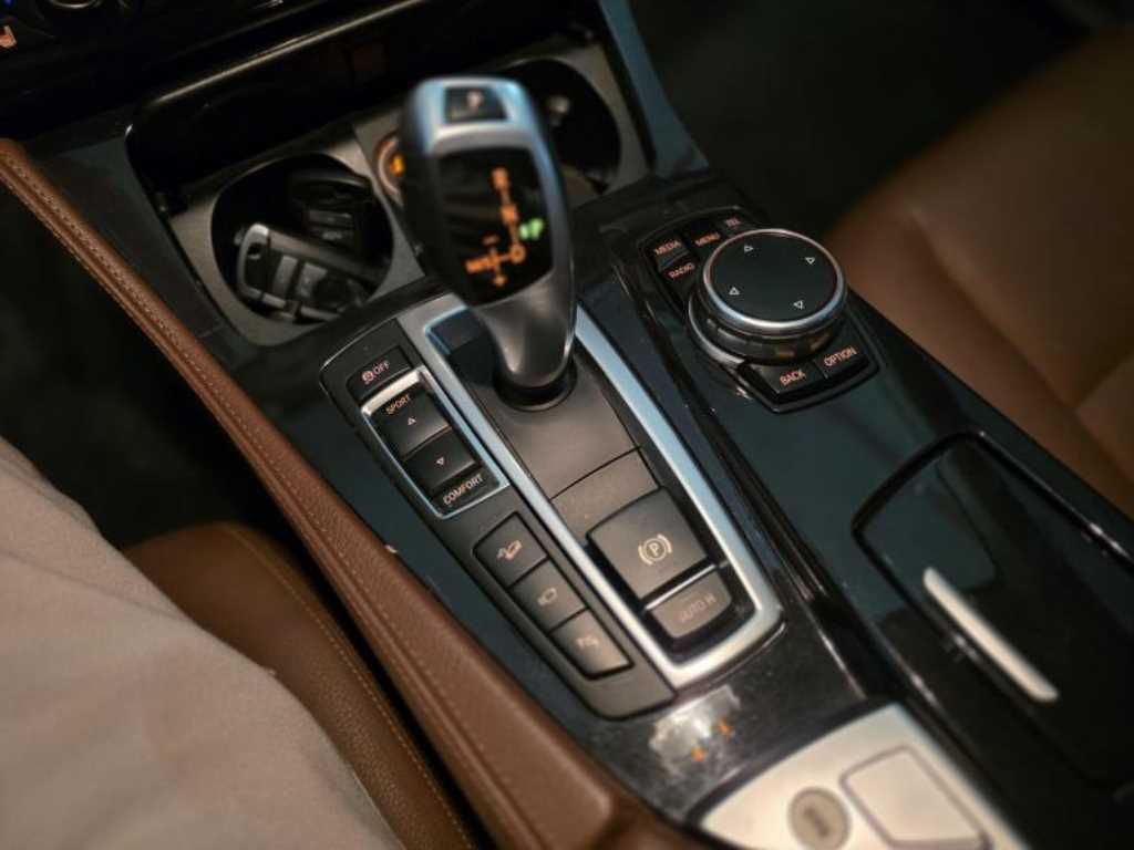 BMW 5 Series - Vista 10