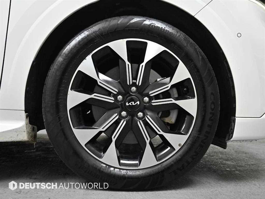 KIA Carnival - Vista 5