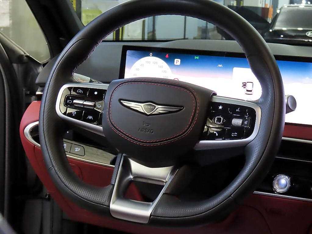 Genesis GV70 - Vista 8