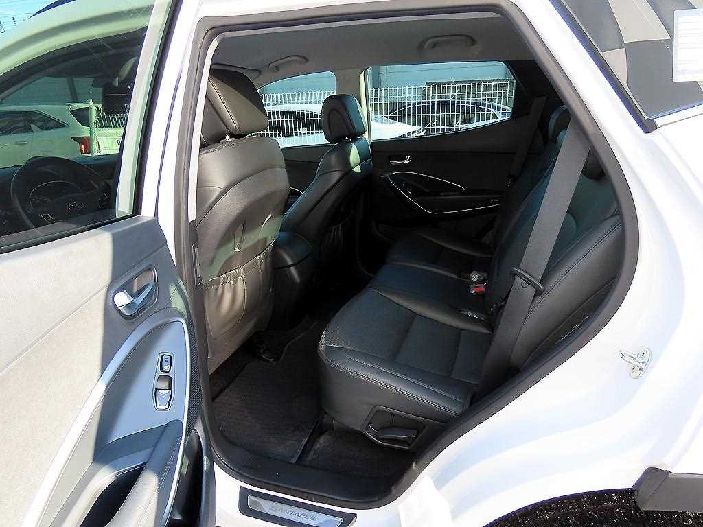 HYUNDAI Santa Fe - Vista 6