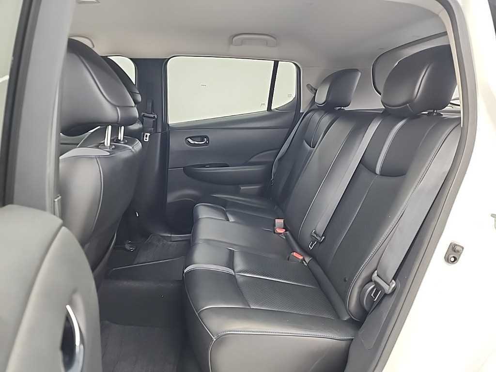 Nissan Leaf - Vista 12