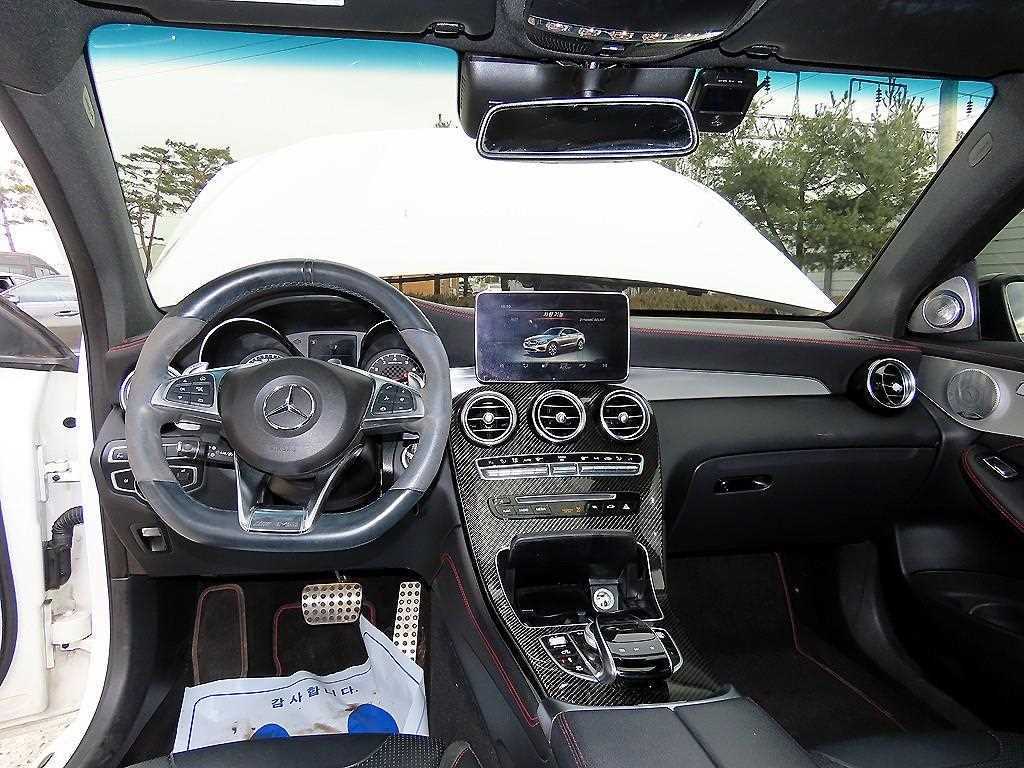 Mercedes Benz GLC Class - Vista 7