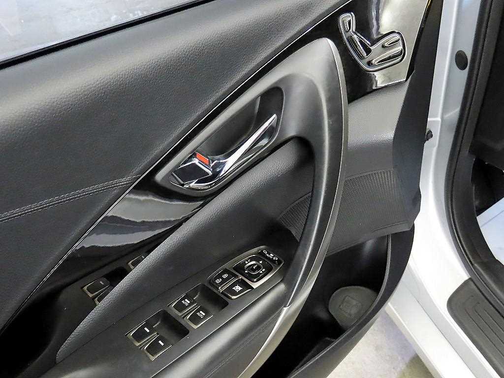 HYUNDAI Grandeur 2012 Plateado - Importación desde Corea - HF Imports Iquique - Foto 13