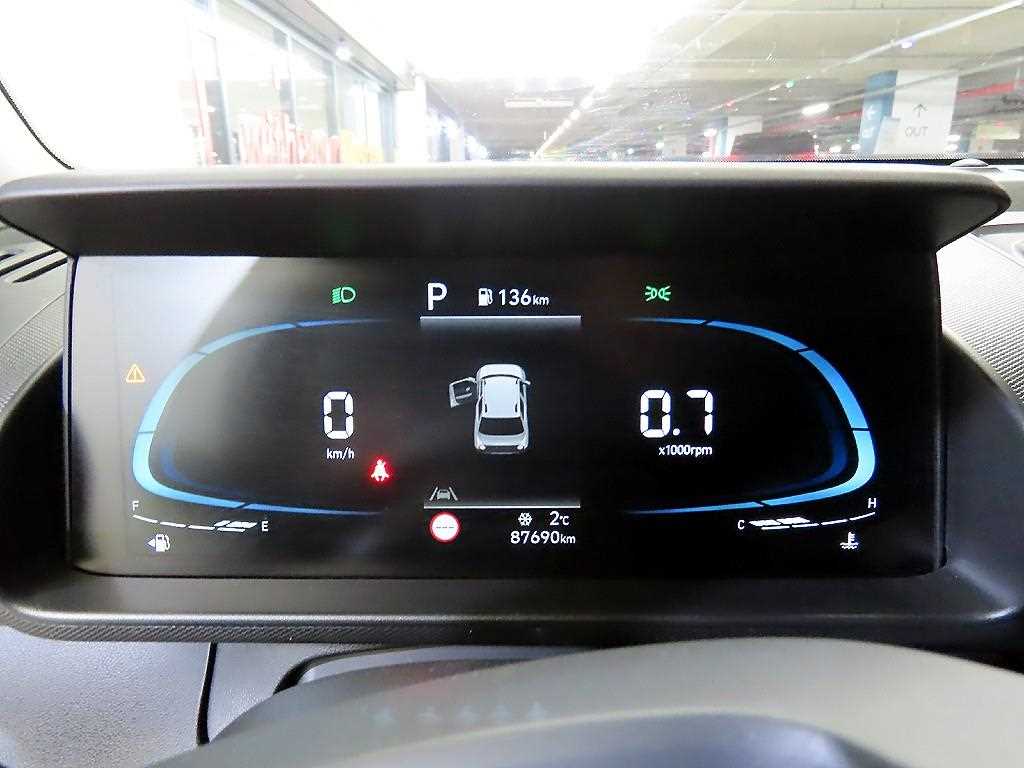 HYUNDAI Casper - Vista 9