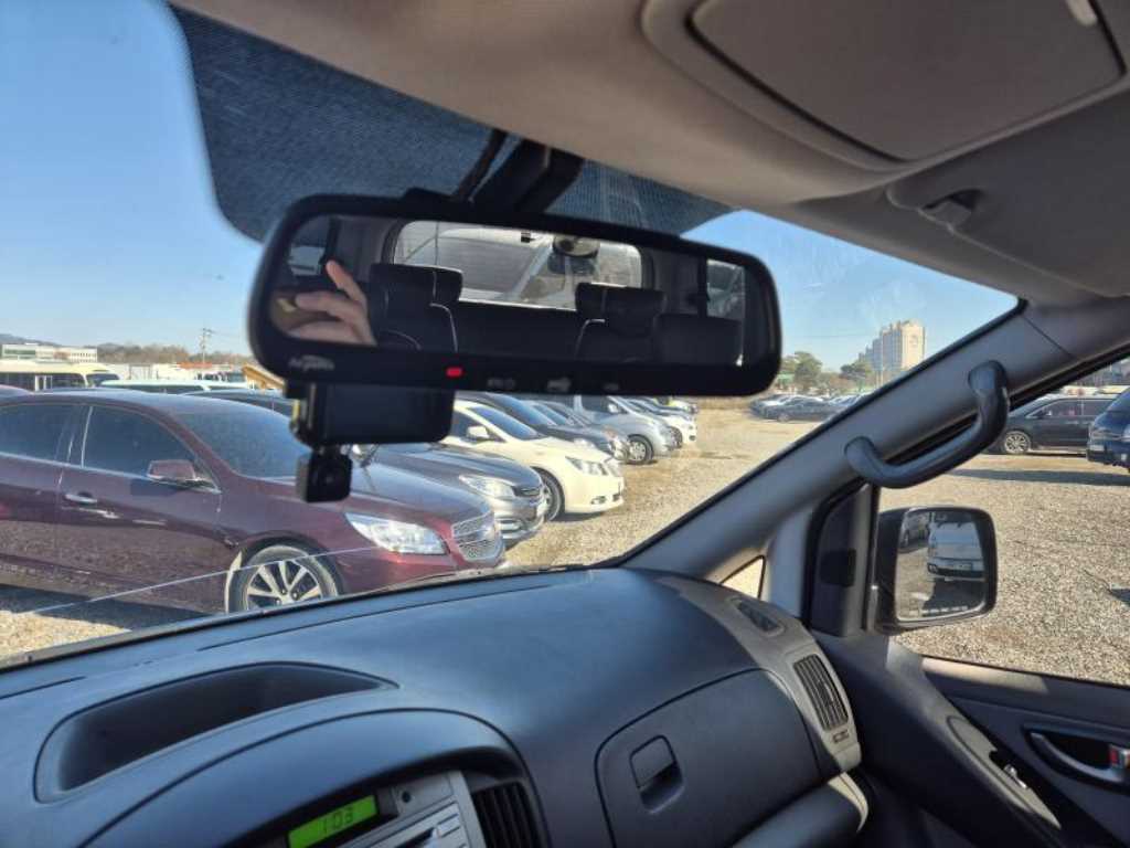 HYUNDAI Starex 2015 - Importación desde Corea - HF Imports Iquique - Foto 14