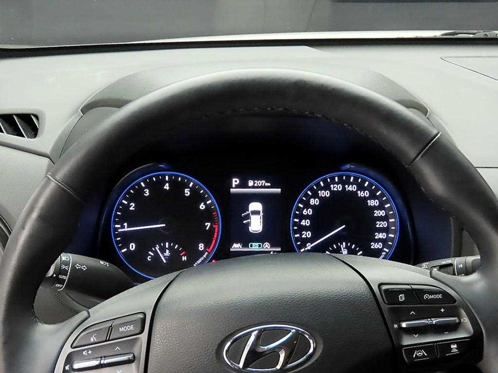 HYUNDAI Kona - Vista 6