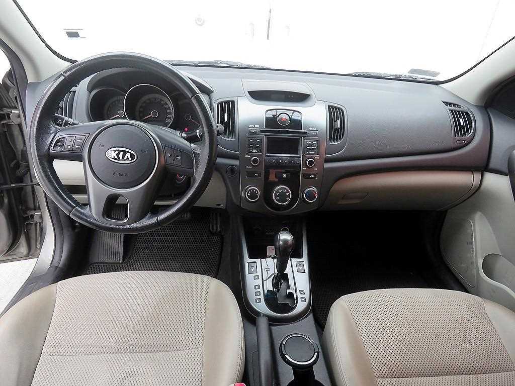 KIA Forte - Vista 7