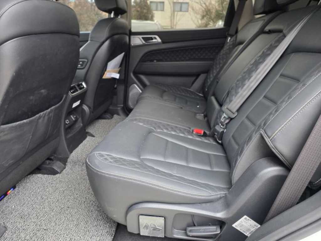 Ssangyong Rexton - Vista 11