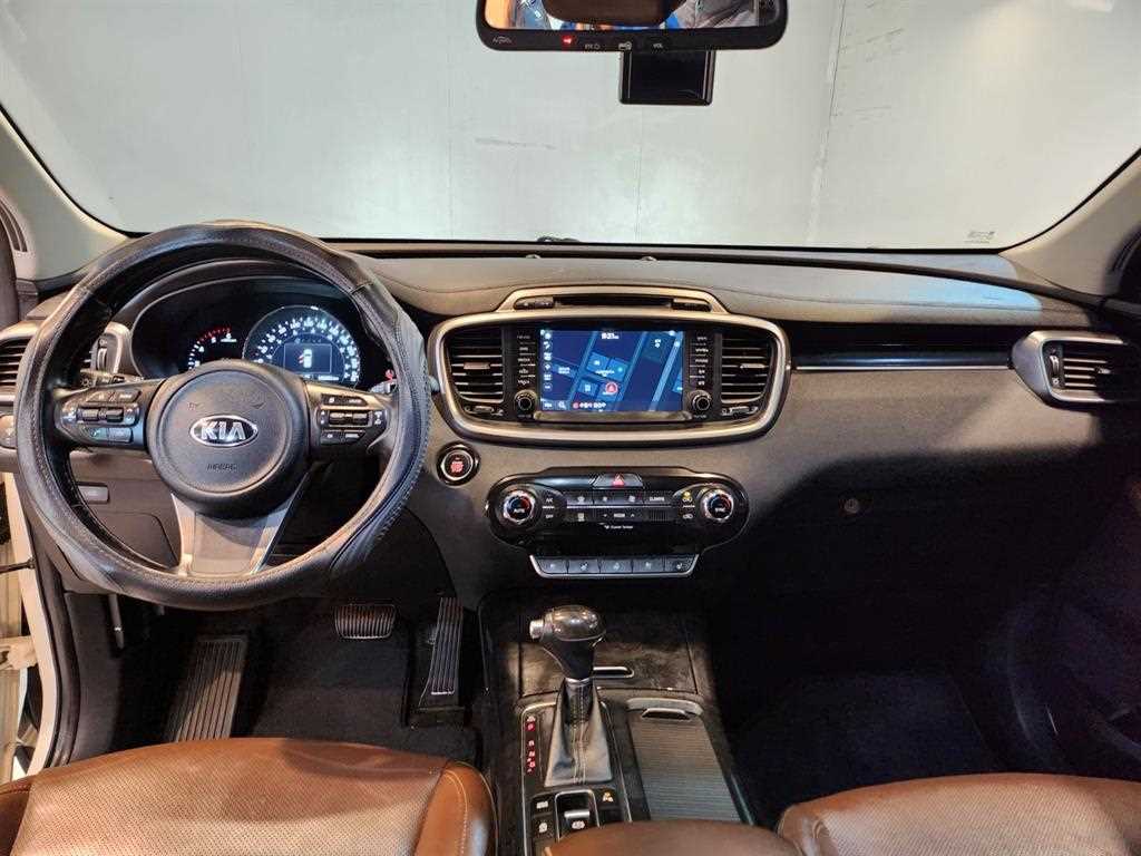 KIA Sorento - Vista 10