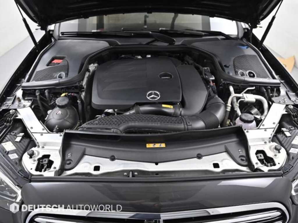 Mercedes Benz E class - Vista 6