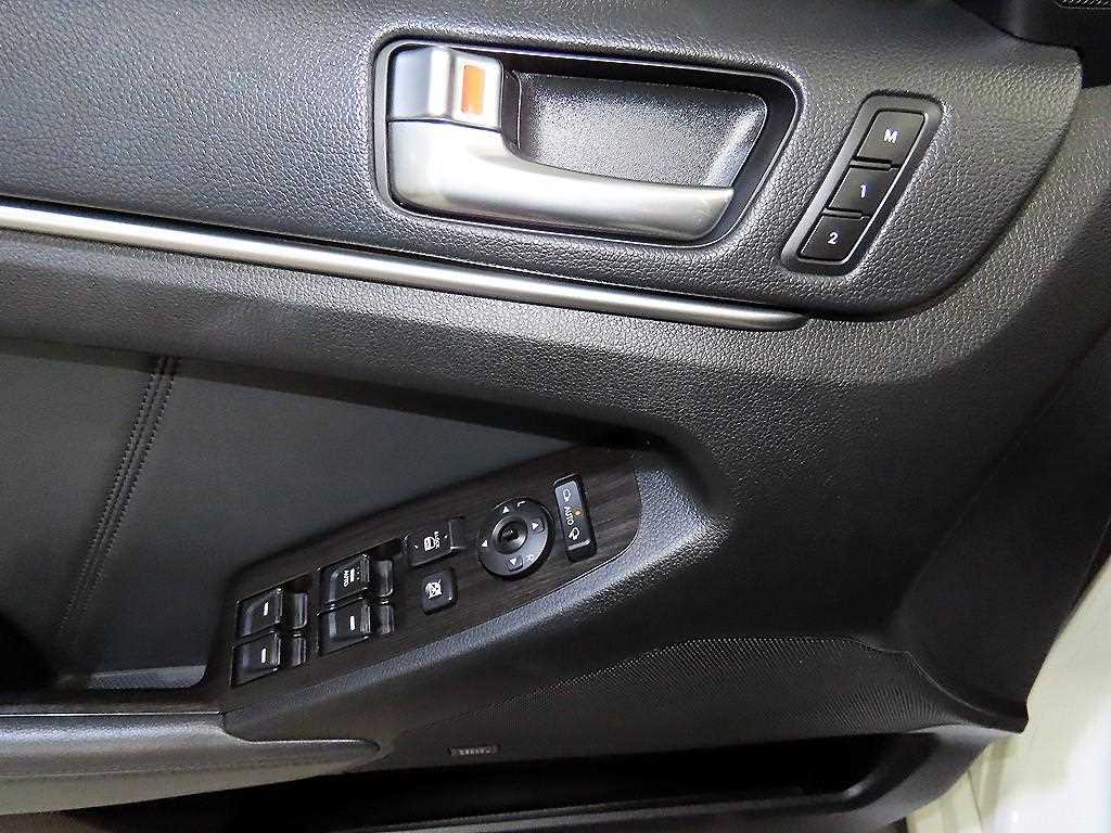 KIA K7 2012 Blanco - Importación desde Corea - HF Imports Iquique - Foto 13