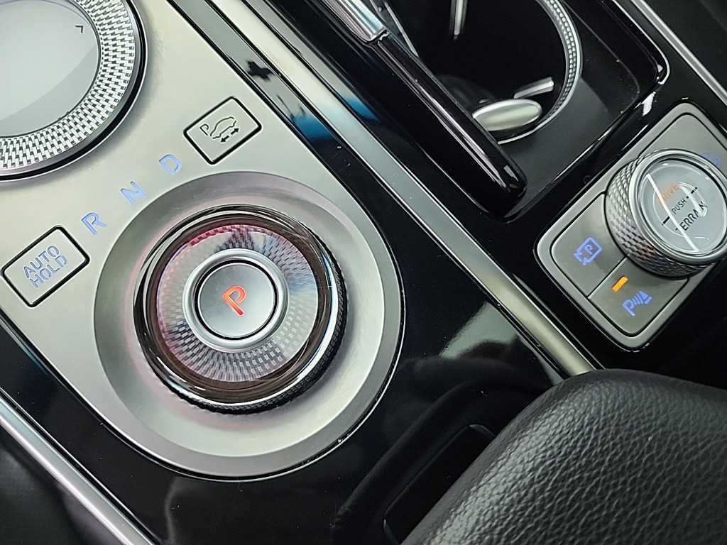 Genesis GV80 - Vista 8