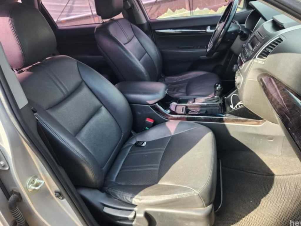 KIA Sorento - Vista 6