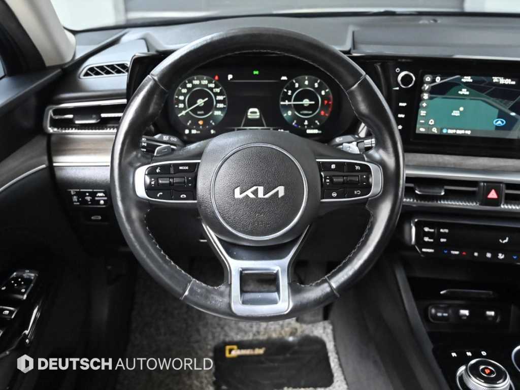 KIA K5 2022 Negro - Importación desde Corea - HF Imports Iquique - Foto 13