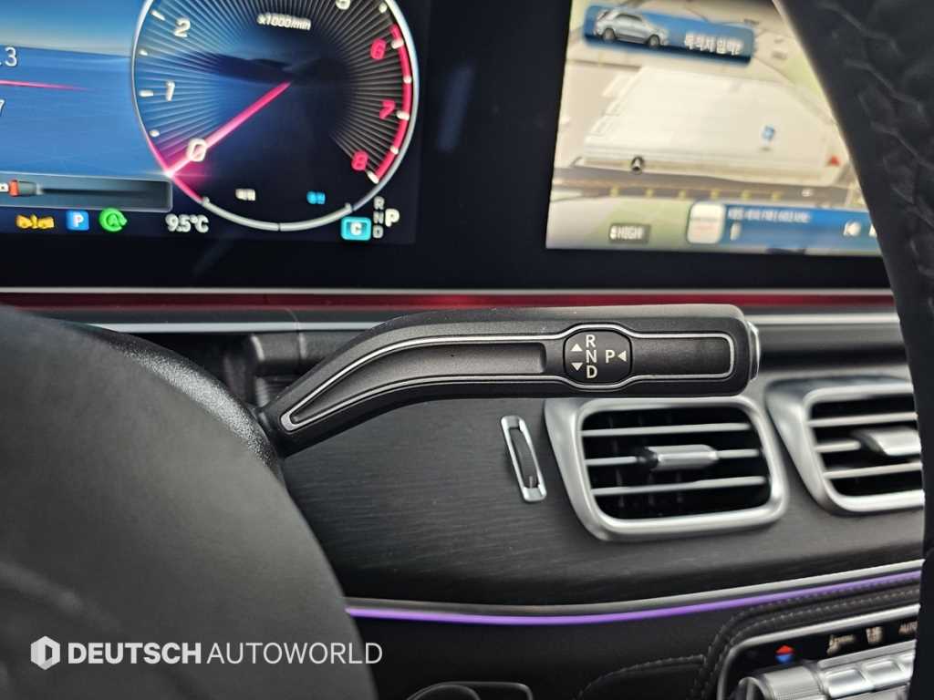 Mercedes Benz GLE Class - Vista 9