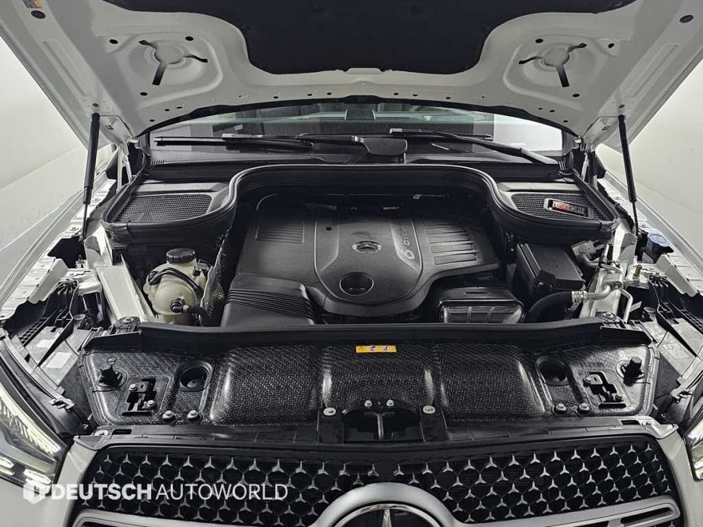 Mercedes Benz GLE Class - Vista 6