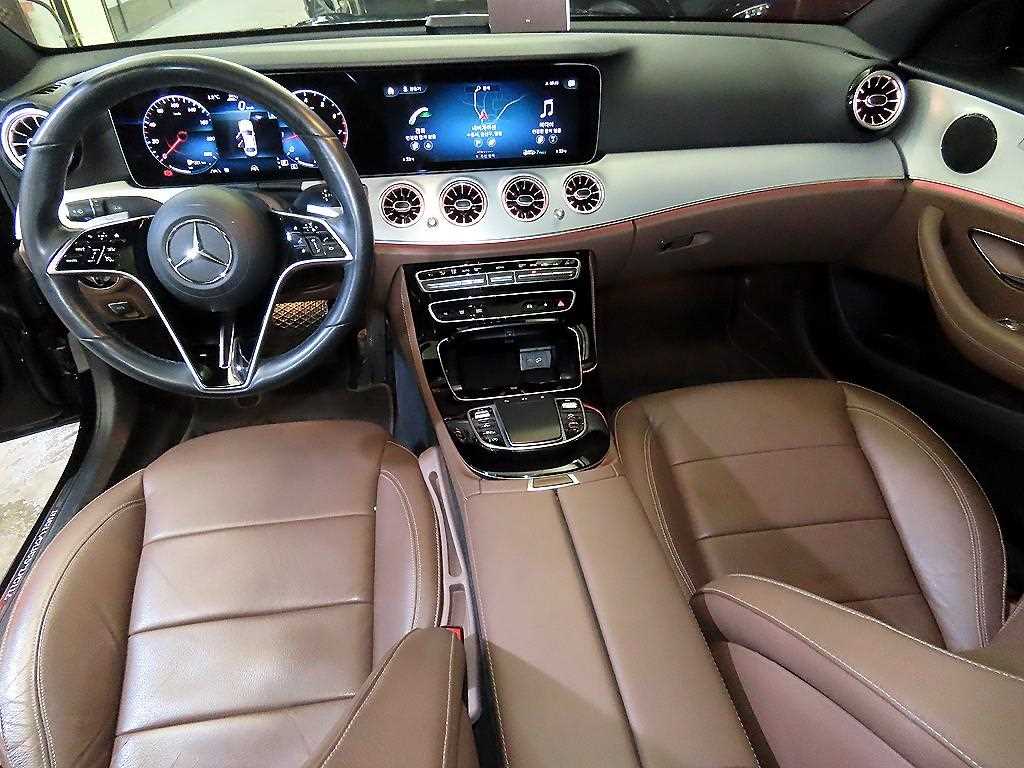 Mercedes Benz E class - Vista 10