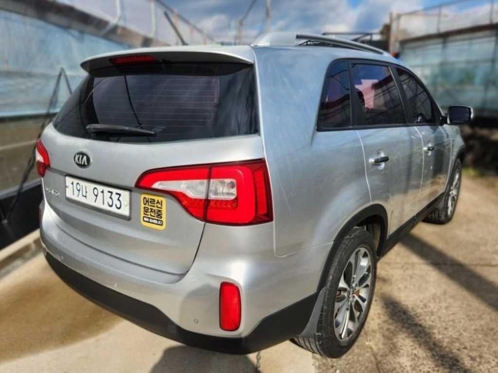 KIA Sorento - Vista 4