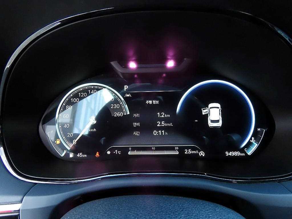 Genesis GV70 - Vista 9