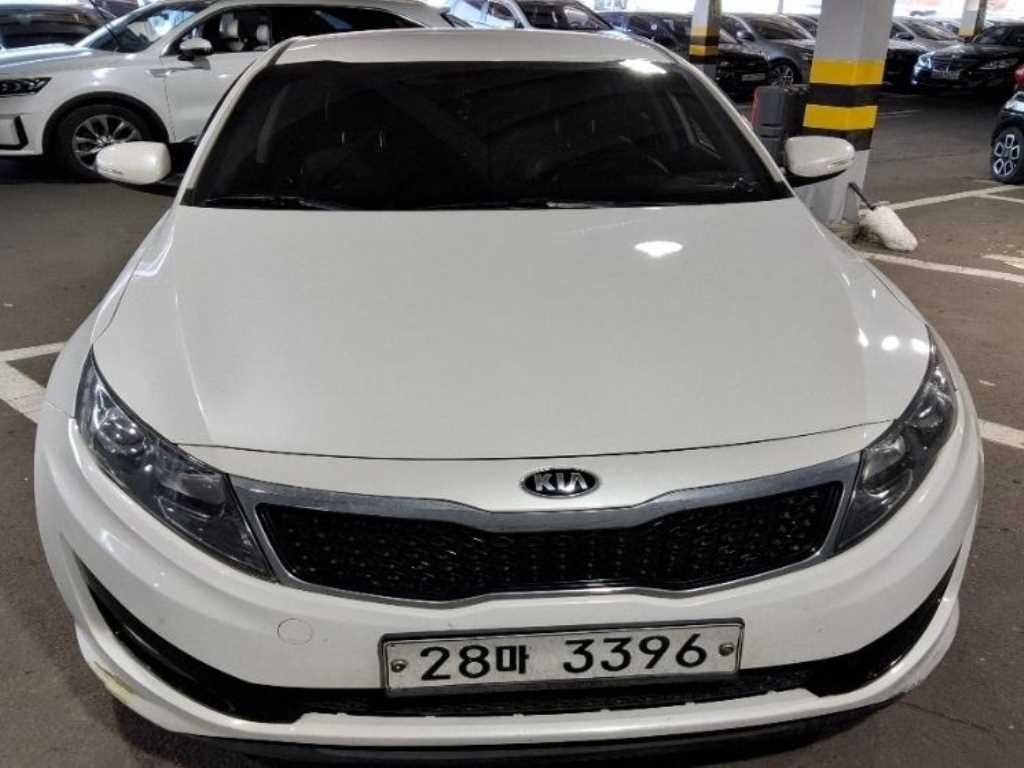 KIA K5 2013 Blanco - Importación desde Corea - HF Imports Iquique - Foto 1