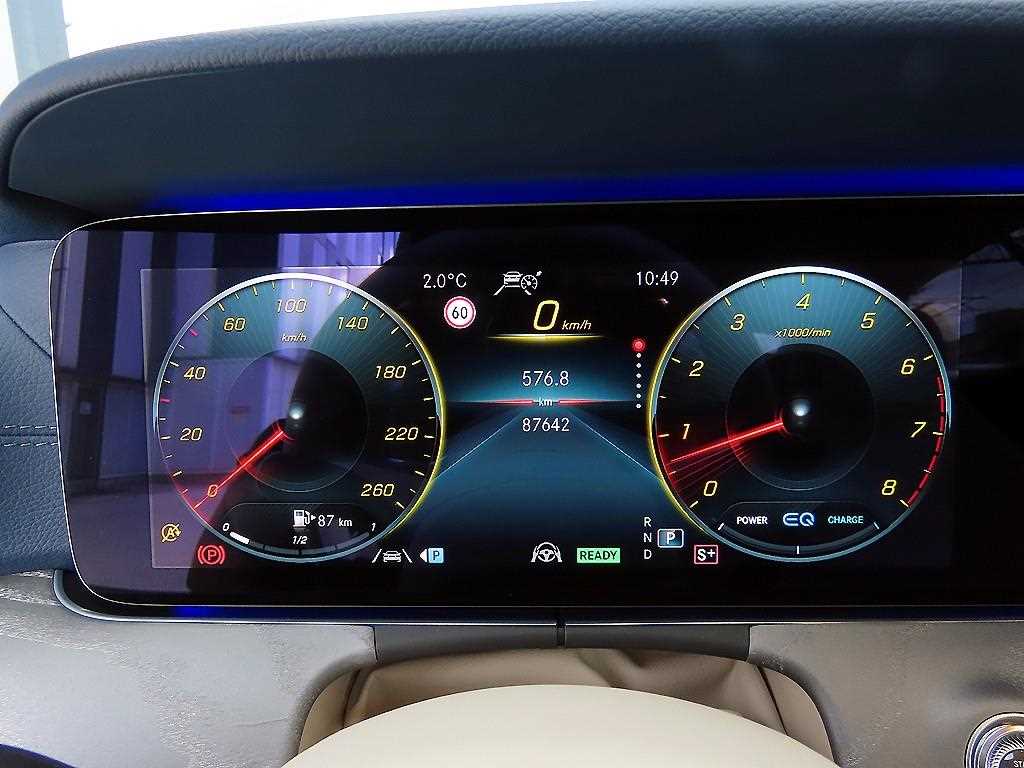 Mercedes Benz E class - Vista 9