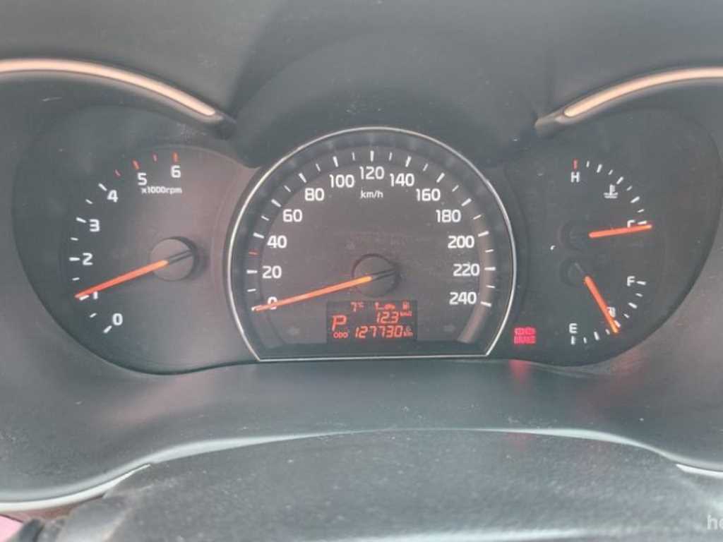 KIA Sorento - Vista 11