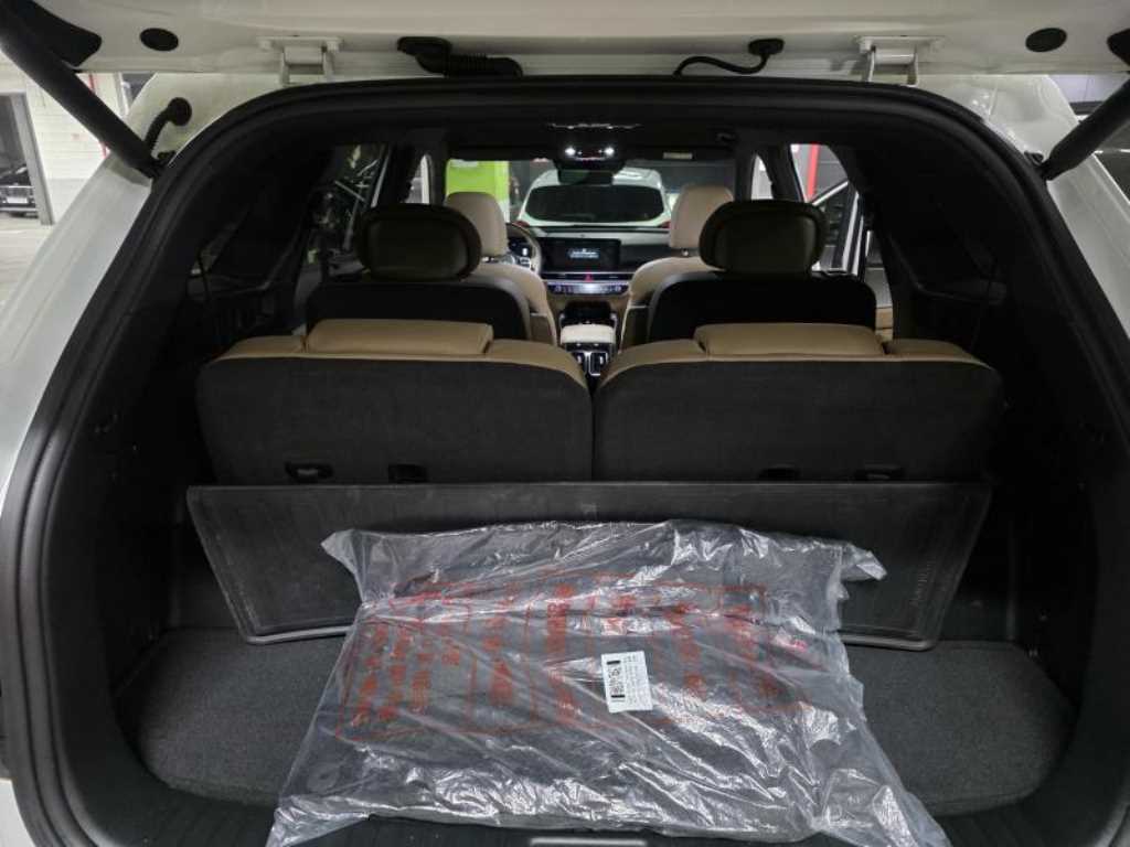 KIA Sorento - Vista 11