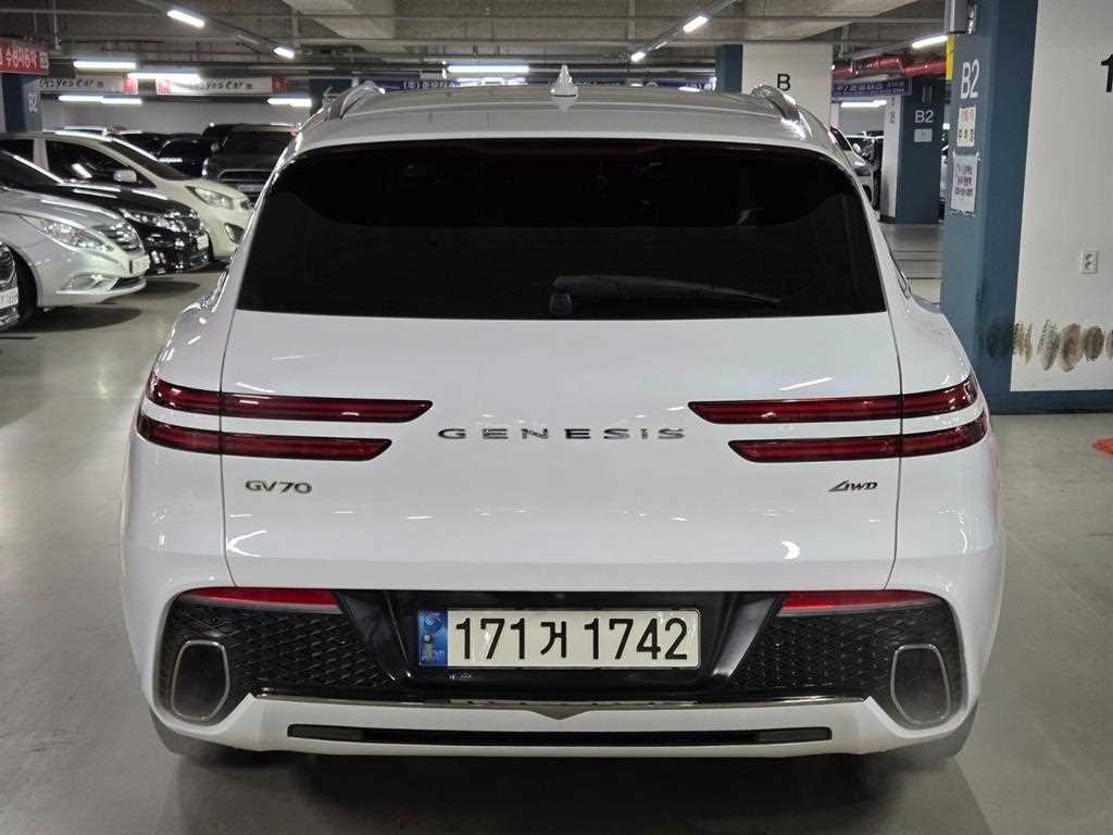 Genesis GV70 - Vista 4