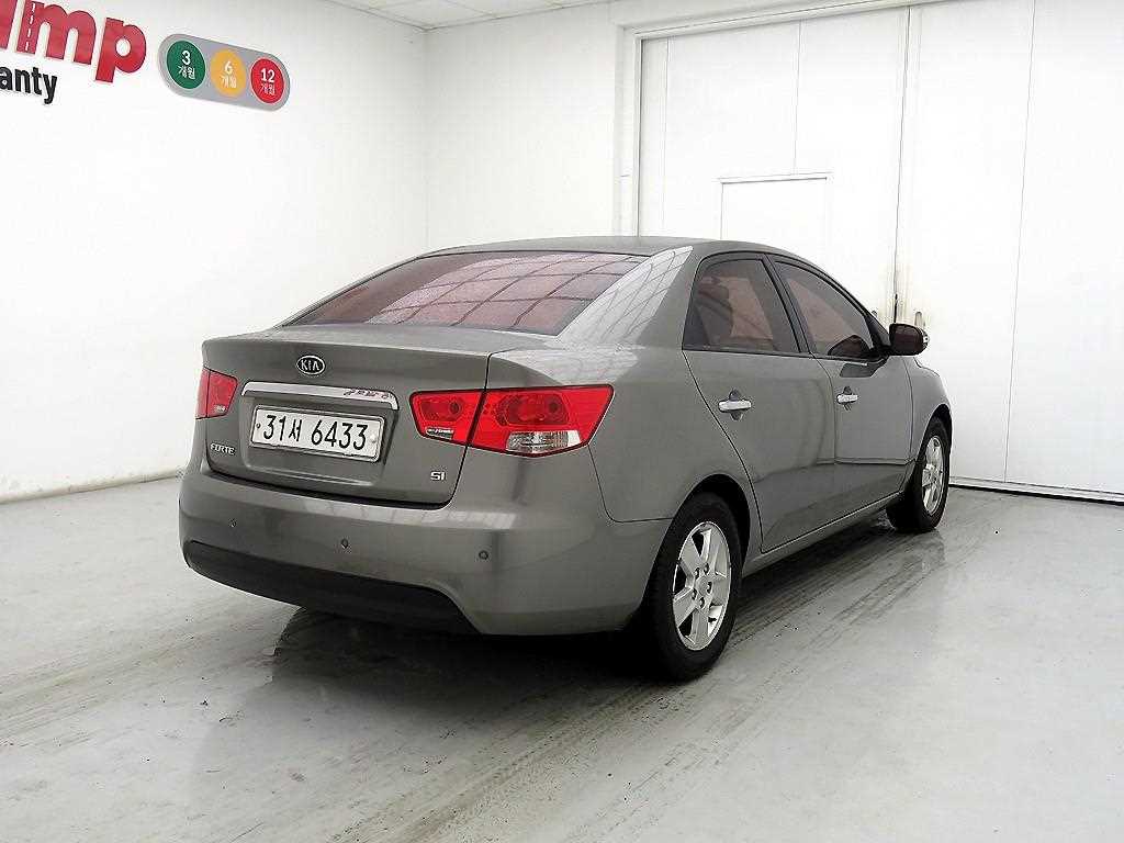 KIA Forte - Vista 4