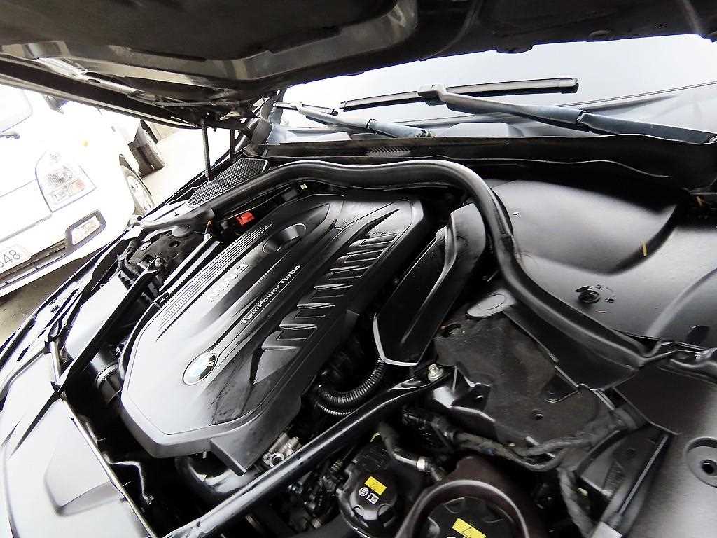 BMW 7 Series 2016 Gris - Importación desde Corea - HF Imports Iquique - Foto 19