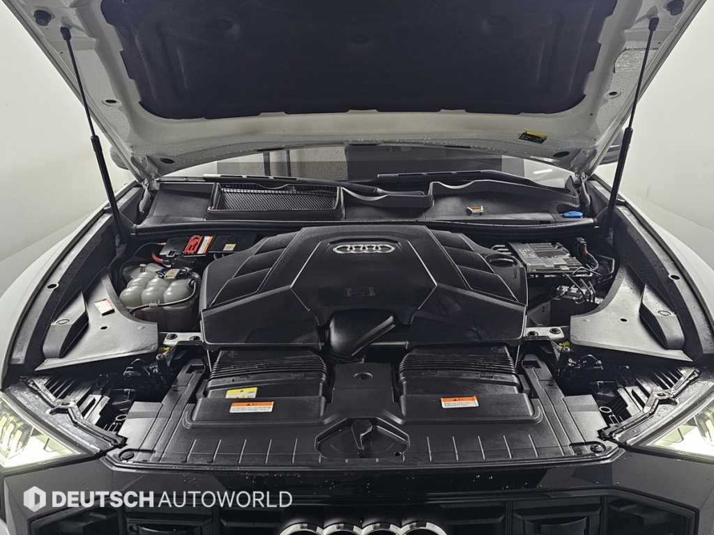 Audi Q8 - Vista 6