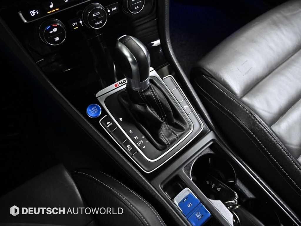 Volkswagen Golf - Vista 9