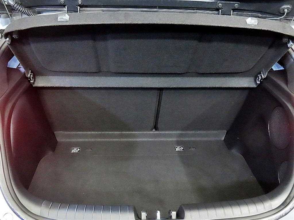 HYUNDAI Veloster 2019 Gris - Importación desde Corea - HF Imports Iquique - Foto 18