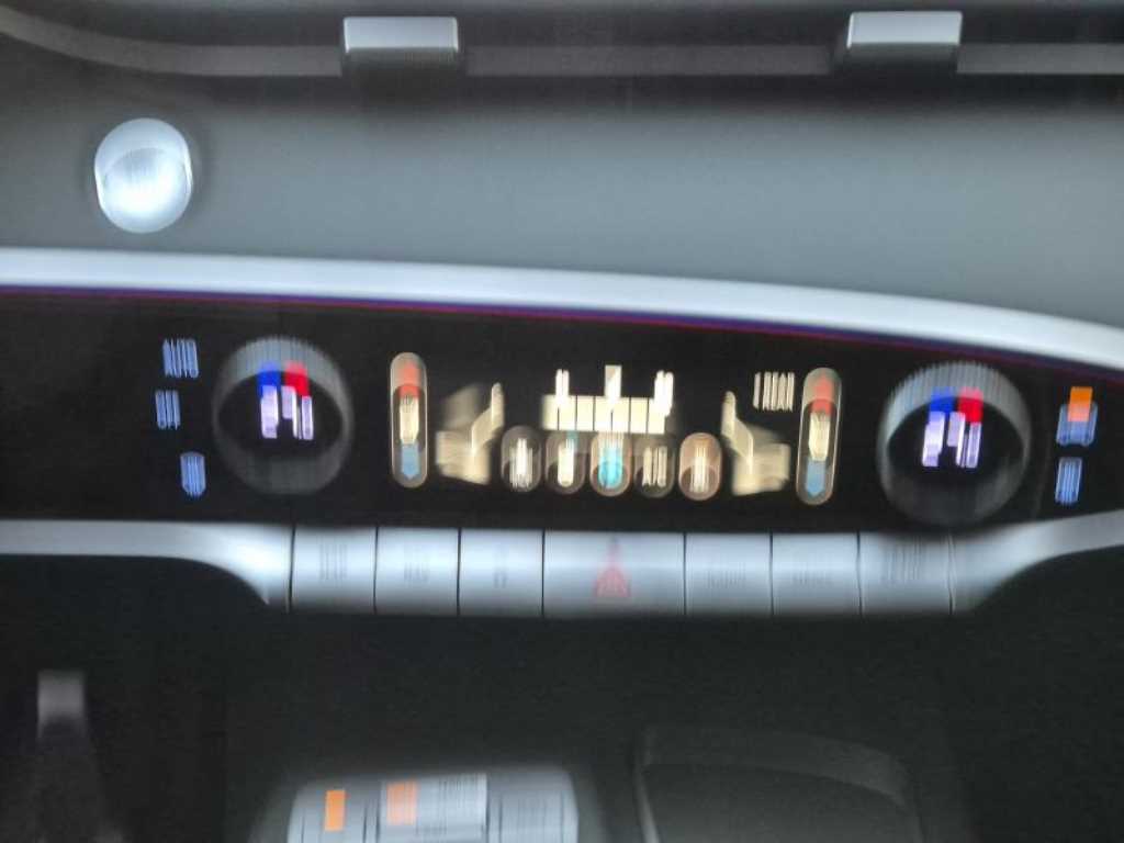 Genesis GV70 2022 Blanco - Importación desde Corea - HF Imports Iquique - Foto 16