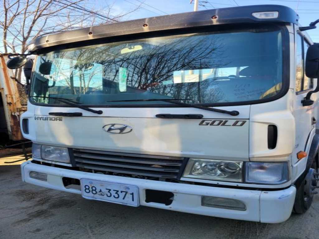 medium and large cargo Cargo 2008 Blanco - Importación desde Corea - HF Imports Iquique - Foto 1