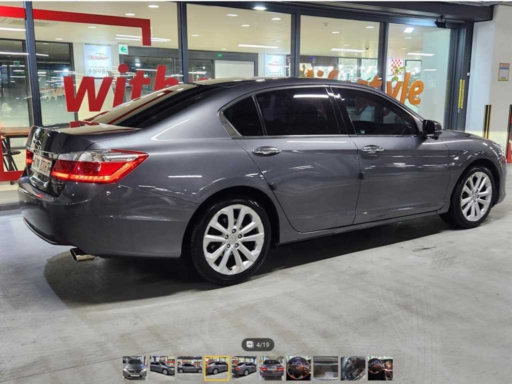 Honda Accord - Vista 4