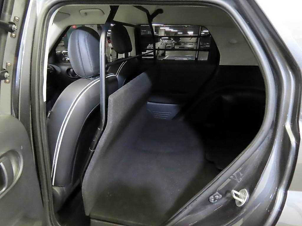 HYUNDAI Casper - Vista 7