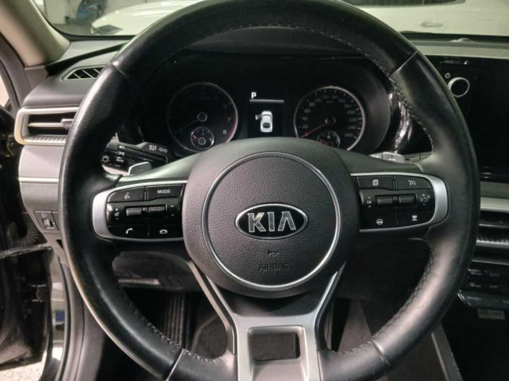KIA K5 - Vista 11