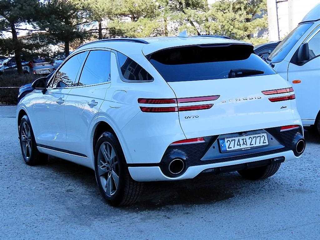 Genesis GV70 - Vista 3