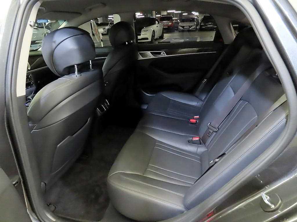 Genesis G80 - Vista 7