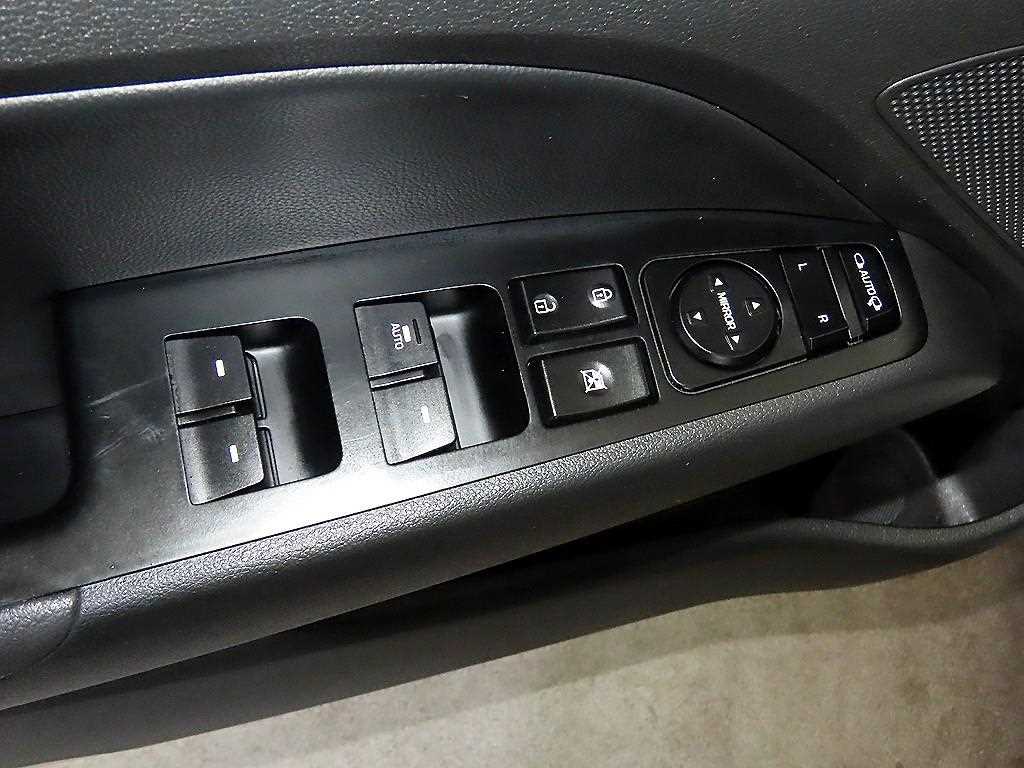 HYUNDAI Avante 2017 Plateado - Importación desde Corea - HF Imports Iquique - Foto 13