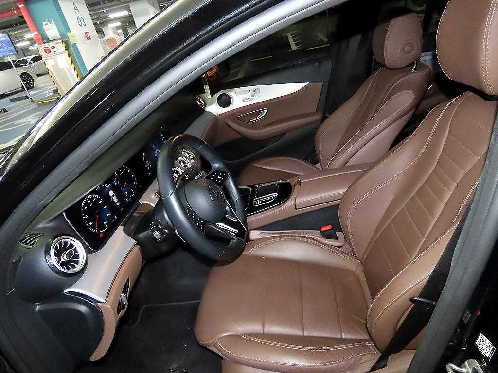 Mercedes Benz E class - Vista 6